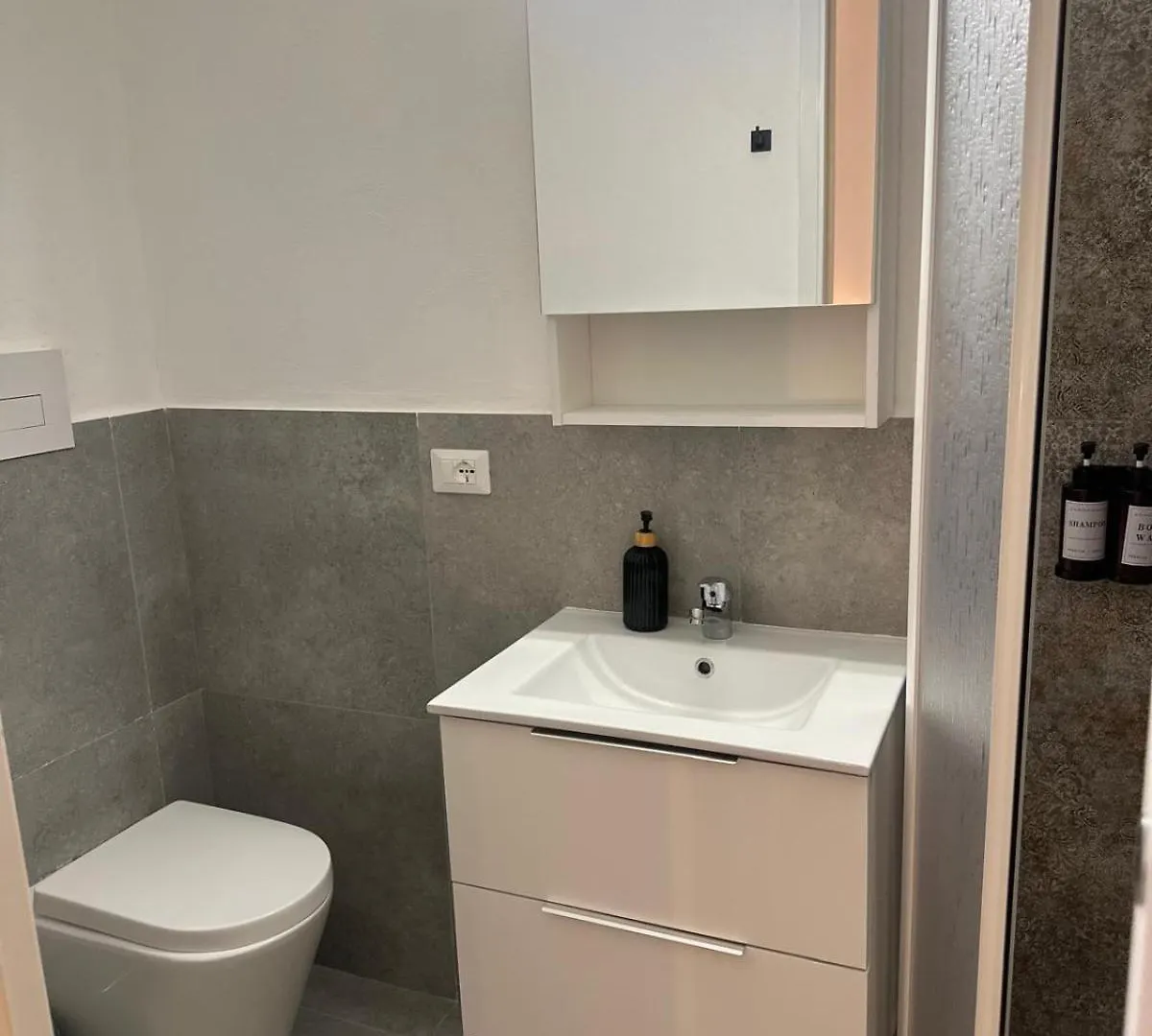 Bed and breakfast Villafranca Settantuno Apartments Palermo Italia